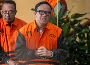 Prabowo Pecat Wamenaker Ebenezer Tersangka Korupsi Sertifikasi K3, KPK Sita Bukti