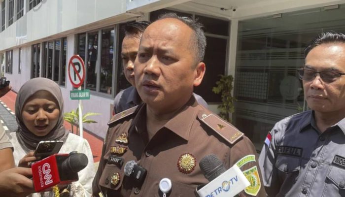 Korupsi Minyak Pertamina: Kejagung Buru Riza Chalid, Periksa Saksi