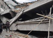 Pondok Pesantren Sidoarjo Ambruk Saat Pembangunan, Evakuasi Korban Terjebak Berlangsung