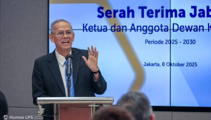 Presiden Prabowo Lantik Dewan Komisioner LPS Periode 2025-2030, Anggito Abimanyu Jabat Ketua