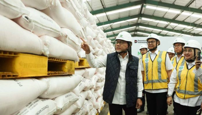 Menko Pangan Dukung Revitalisasi Pabrik Pupuk Indonesia