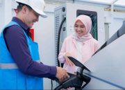 PLN dan Indosat Percepat Digitalisasi Ekosistem Kendaraan Listrik