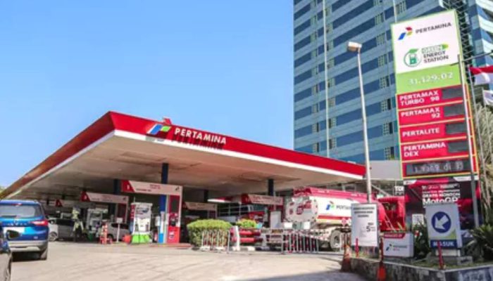 Pertamina Patra Niaga Mulai Pasok BBM untuk SPBU Shell