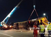 4. Bus Cahaya Trans Terguling di Tol Krapyak, Polisi Beberkan Kronologi