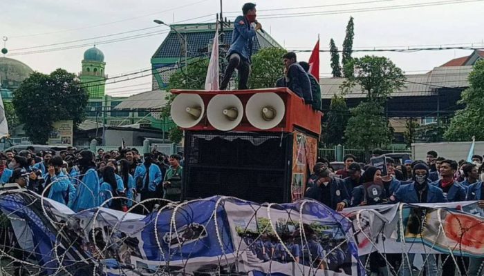 Mahasiswa Desak DPRD Jatim Suarakan Lima Isu Nasional