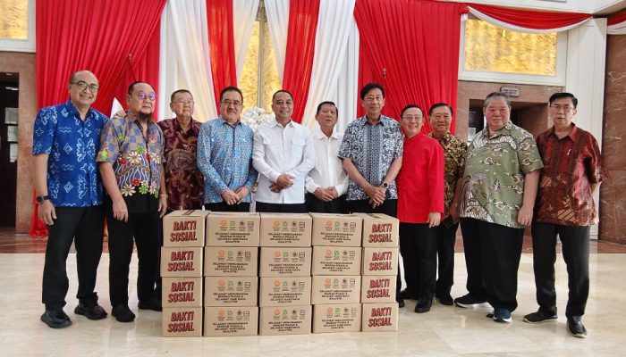 Solidaritas Ramadan: Pengusaha Surabaya Salurkan Ribuan Paket Sembako