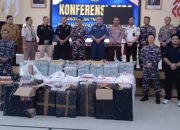 Lanal Mataram dan Bea Cukai Gagalkan Penyelundupan Ratusan Ribu Rokok Ilegal di Pelabuhan Lembar