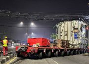 Perkuat Kelistrikan Surabaya, 6 Trafo Raksasa GISTET 500 kV Waru Tiba di Tanjung Perak