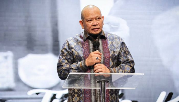 Semangati Santri, LaNyalla Berharap Lahir Generasi Tangguh Lahir Batin