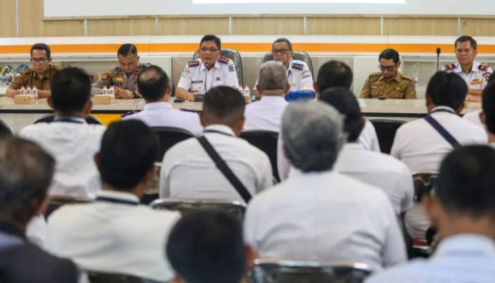 Tingkatkan Profesionalisme, Dishub Surabaya Gandeng PPI Madiun Gelar Sertifikasi Juru Parkir