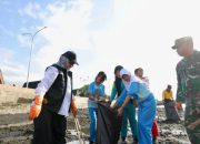 Banyuwangi Jadi Percontohan Gerakan Indonesia ASRI, Libatkan 1.000 Relawan Bersih Pantai