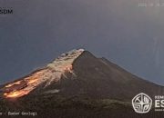 Gunung Merapi Meluncurkan Awan Panas Guguran Sejauh 2.000 Meter, Status Masih Siaga Level III