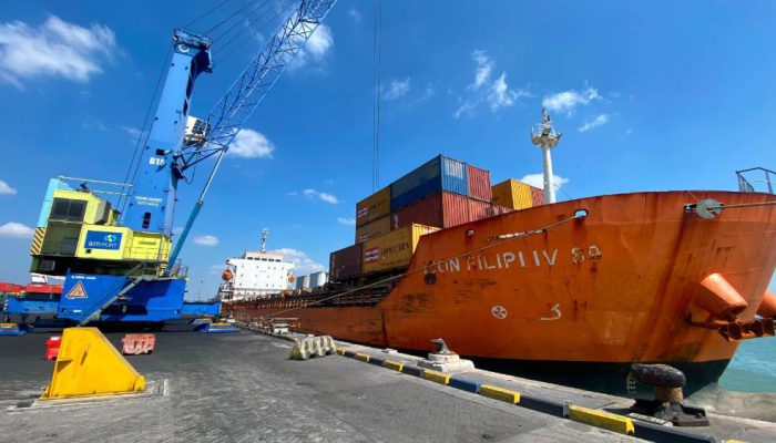 Dari 3,48 Jam Jadi 29 Menit, EAZI Dongkrak Efisiensi Pergantian Kapal di TPK Berlian