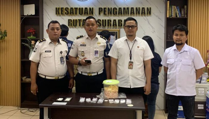 Rutan Kelas I Surabaya Gagalkan Penyelundupan Diduga Sabu dalam Kerupuk