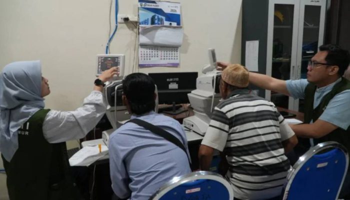 Operasi Katarak Gratis RSUD Ploso Jombang, Peserta Datang dari Berbagai Daerah