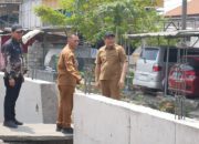 Progres Betonisasi Jalan Gedangan–Betro Tertinggal, Pemkab Sidoarjo Minta Kontraktor Bergerak Cepat