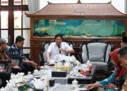 Sekolah Adiwiyata Sidoarjo Olah Sampah Plastik Jadi Ecobrick dan Sisa Makanan Jadi Maggot
